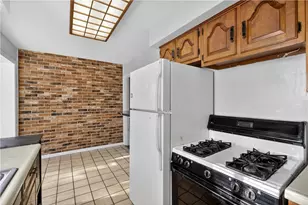 3284 Beechdale St, Pittsburgh, PA 15227 - Photo 11