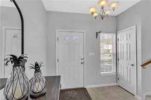 112 Southern Valley Ct, Adams Township, PA 16046 - Photo 5