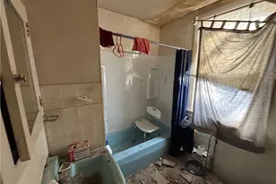 121 Boggston Ave, Pittsburgh, PA 15210 - Photo 17