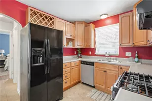 523 Thomas St, Pittsburgh, PA 15239 - Photo 17