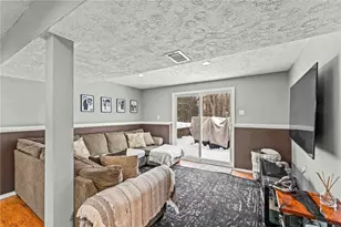 1649 Cordwell Dr, South Park, PA 15129 - Photo 15