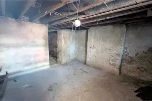 223 Lombard St, Pittsburgh, PA 15219 - Photo 11