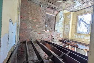 223 Lombard St, Pittsburgh, PA 15219 - Photo 9