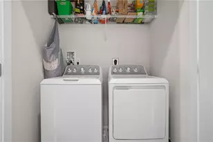 401 Spruce Ln, North Strabane, PA 15317 - Photo 17