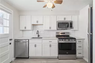 3208 Glendale Ave, Pittsburgh, PA 15227 - Photo 11