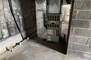 215 W Park St, Hermitage, PA 16148 - Photo 23