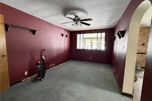 215 W Park St, Hermitage, PA 16148 - Photo 7