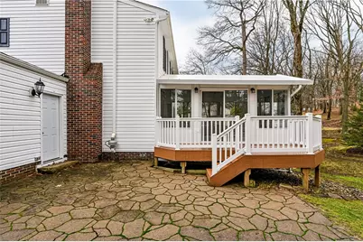 52 Greenview Dr, Hempfield Township, PA 15644 - Photo 3