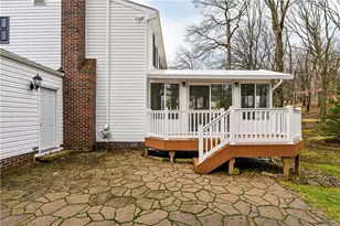 52 Greenview Dr, Hempfield Township, PA 15644 - Photo 3