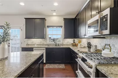 372 Sunrise Dr, Carnegie, PA 15106 - Photo 19