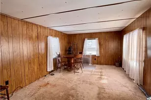 210 Jill Dr, Center Township, PA 16001 - Photo 3