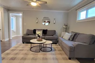 496 7th Ave, Moon/Crescent Twp, PA 15108 - Photo 7