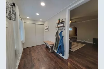 496 7th Ave, Moon/Crescent Twp, PA 15108 - Photo 5