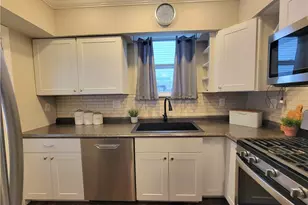 496 7th Ave, Moon/Crescent Twp, PA 15108 - Photo 19