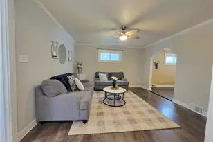 496 7th Ave, Moon/Crescent Twp, PA 15108 - Photo 9