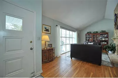 3506 Ridgewood Drive, Pittsburgh, PA 15235 - Photo 5