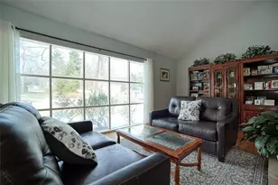 3506 Ridgewood Dr, Pittsburgh, PA 15235 - Photo 5