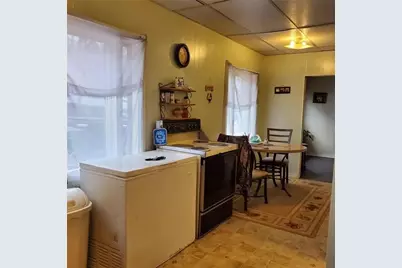 1075 & 1077 E Beau St (Sr 136), South Strabane, PA 15301 - Photo 11