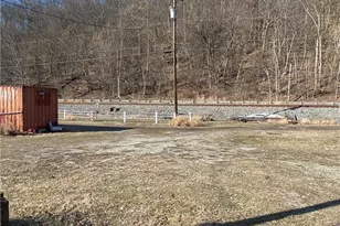 2092 John St, Forward Township, PA 15063 - Photo 7