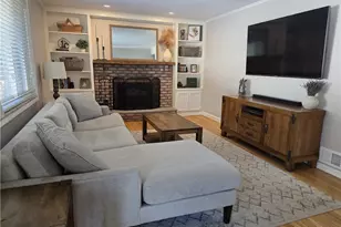 2847 Shamrock Dr, Hampton, PA 15101 - Photo 3