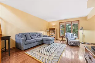 4217 Bristol Ln, New Castle, PA 16105 - Photo 7