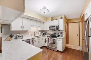 4217 Bristol Ln, New Castle, PA 16105 - Photo 11