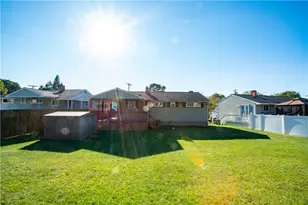 1079 Catherine Dr, Conway, PA 15027 - Photo 31