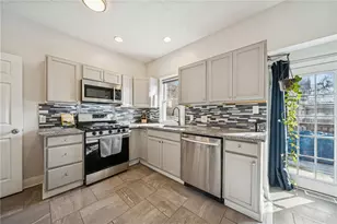 1627 Creedmoor Ave, Pittsburgh, PA 15226 - Photo 11