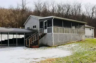 242 Sugar Run Rd, Franklin Township, PA 15370 - Photo 5