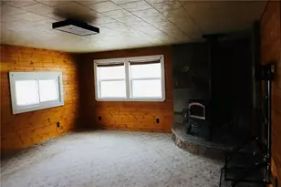 242 Sugar Run Rd, Franklin Township, PA 15370 - Photo 13