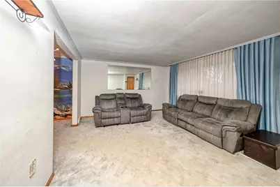 609 Regency Dr, Pittsburgh, PA 15239 - Photo 13