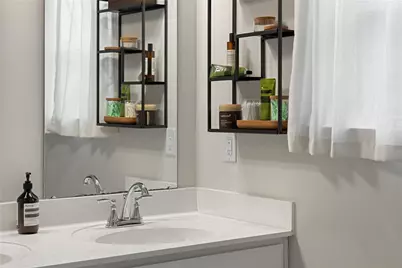 202 Dana Dr, Pittsburgh, PA 15143 - Photo 29