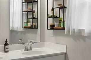 202 Dana Dr, Pittsburgh, PA 15143 - Photo 29