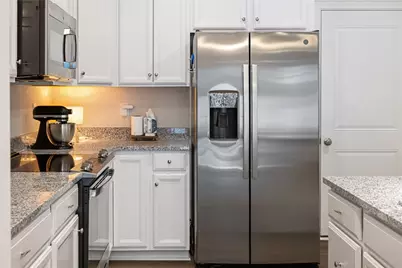 202 Dana Dr, Pittsburgh, PA 15143 - Photo 11