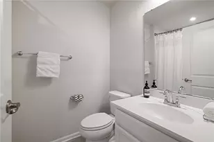 202 Dana Dr, Pittsburgh, PA 15143 - Photo 35