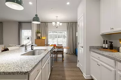 202 Dana Dr, Pittsburgh, PA 15143 - Photo 13