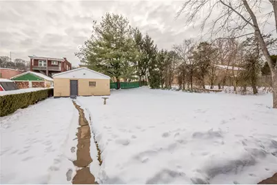 1613 Clarkton St, Pittsburgh, PA 15204 - Photo 3