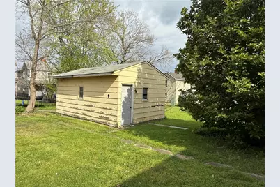 1608 Hanna St, New Castle, PA 16102 - Photo 3