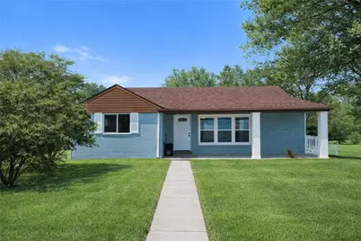 1020 Roosevelt Way, New Alexandria, PA 15670 - Photo 1