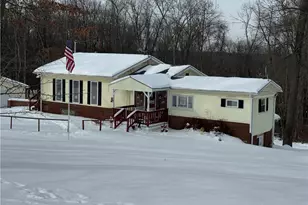 189 Hicks Rd, Penn Township, PA 16053 - Photo 1