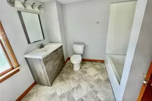 746 6th Ave, Coraopolis, PA 15108 - Photo 11