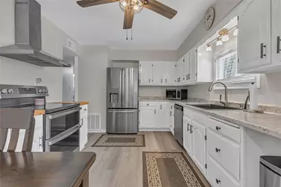 126 Birch St, Brighton Township, PA 15009 - Photo 7