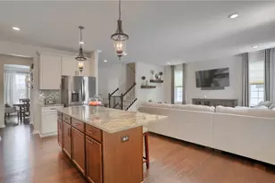 2035 Sir Patrick Dr, Cecil, PA 15057 - Photo 17