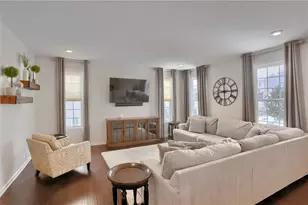 2035 Sir Patrick Dr, Cecil, PA 15057 - Photo 11