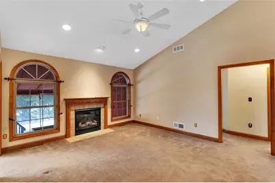 420 Rolling Hills Rd, Economy, PA 15042 - Photo 9