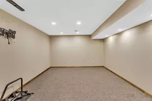 420 Rolling Hills Rd, Economy, PA 15042 - Photo 33