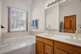 3016 Thomas Jefferson Dr, Clairton, PA 15025 - Photo 21