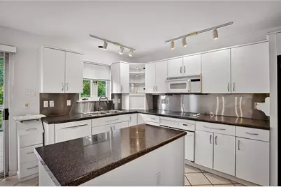 103 Village Dr, Cranberry Township, PA 16066 - Photo 13