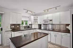 103 Village Dr, Cranberry Township, PA 16066 - Photo 13