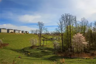 517 Coughton Cross Dr, Lancaster Township, PA 16037 - Photo 25